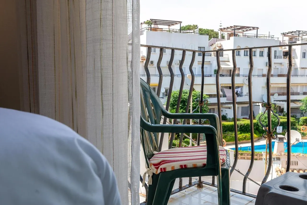 Apartamento Homeforguest Bright Studio In La Carihuela Near The Beach Torremolinos Espanha