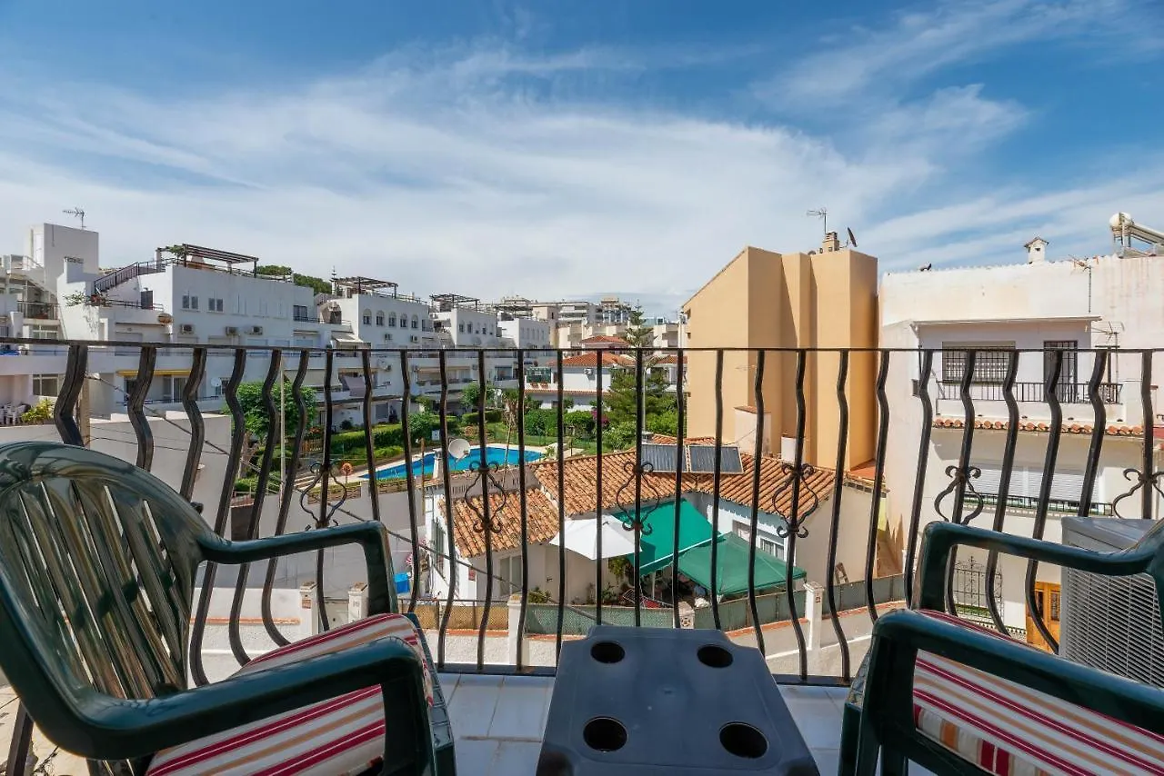 Homeforguest Bright Studio In La Carihuela Near The Beach Torremolinos Espanha