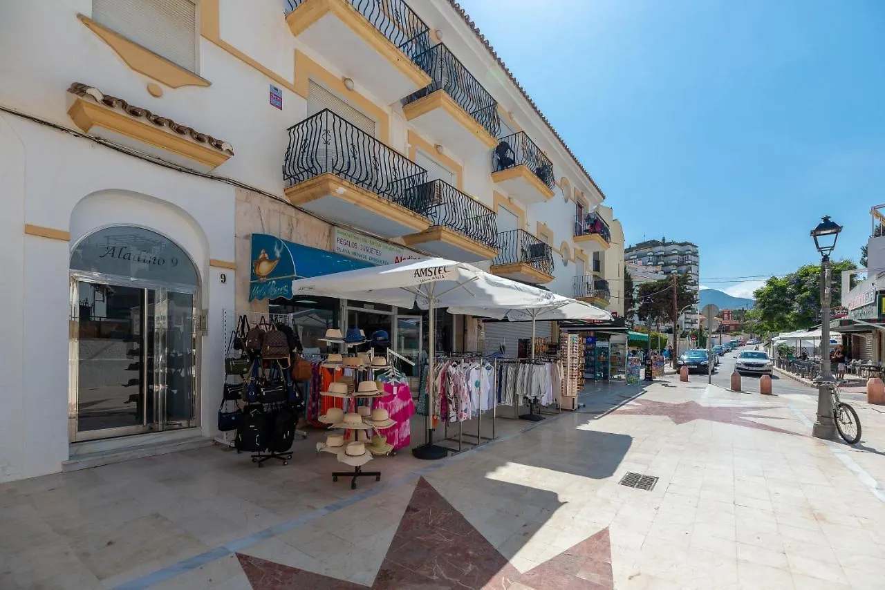 Appartement Homeforguest Bright Studio In La Carihuela Near The Beach Torremolinos Spanje