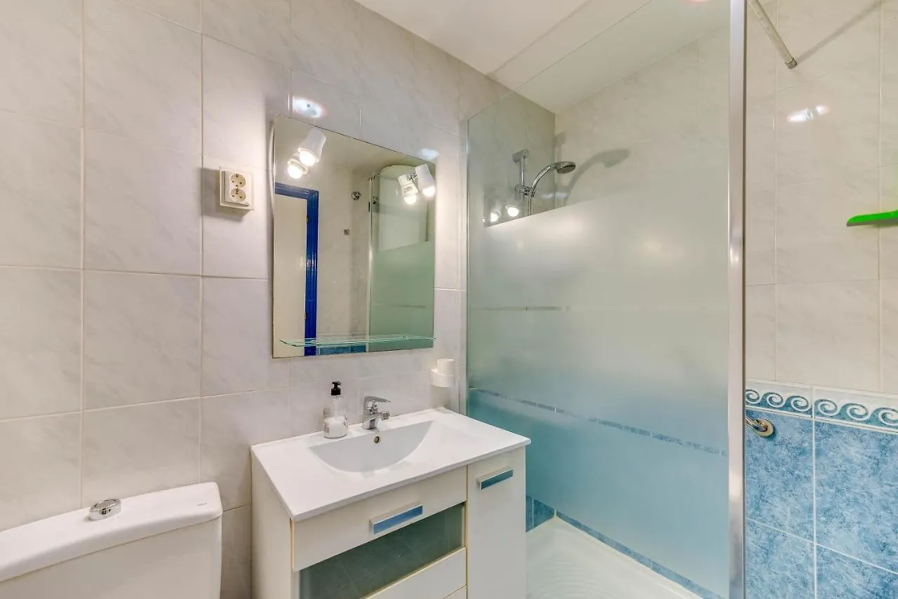 Appartement Homeforguest Bright Studio In La Carihuela Near The Beach Torremolinos